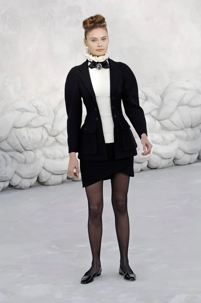 Look 17